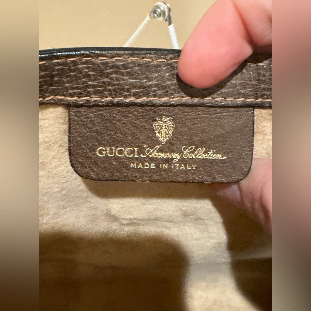 Gucci Vintage GG Sherri Accessories Line Pouch w/unbranded strap - Picture 9 of 10